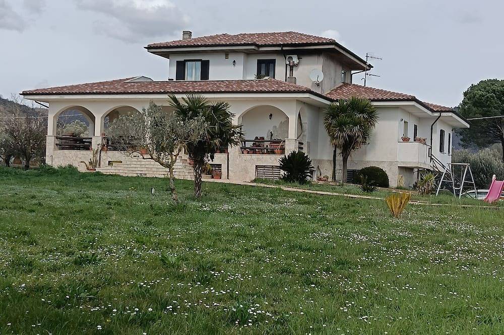 Appartamento intero, Belvedere - Bed & Breakfast - Casa Vacanze in Pozzilli, valle del Volturno