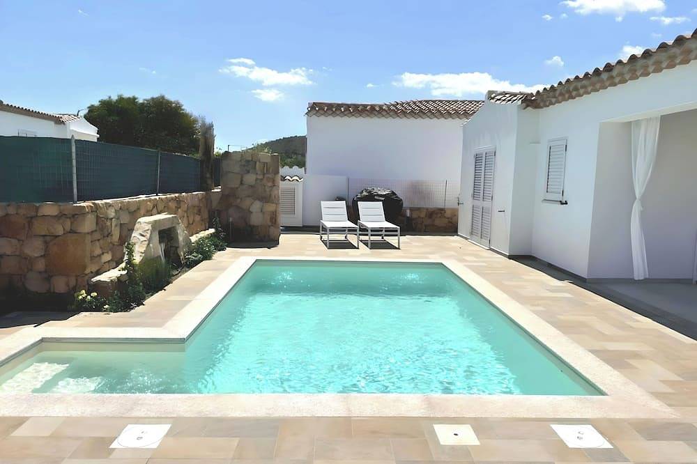 Casa Mareluna - mit Pool und in Strandnähe in Baia Sant'Anna, Olbia-Tempio