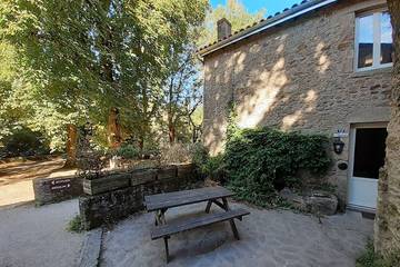 Gîte pour 10 personnes, avec jardin et terrasse à Gétigné