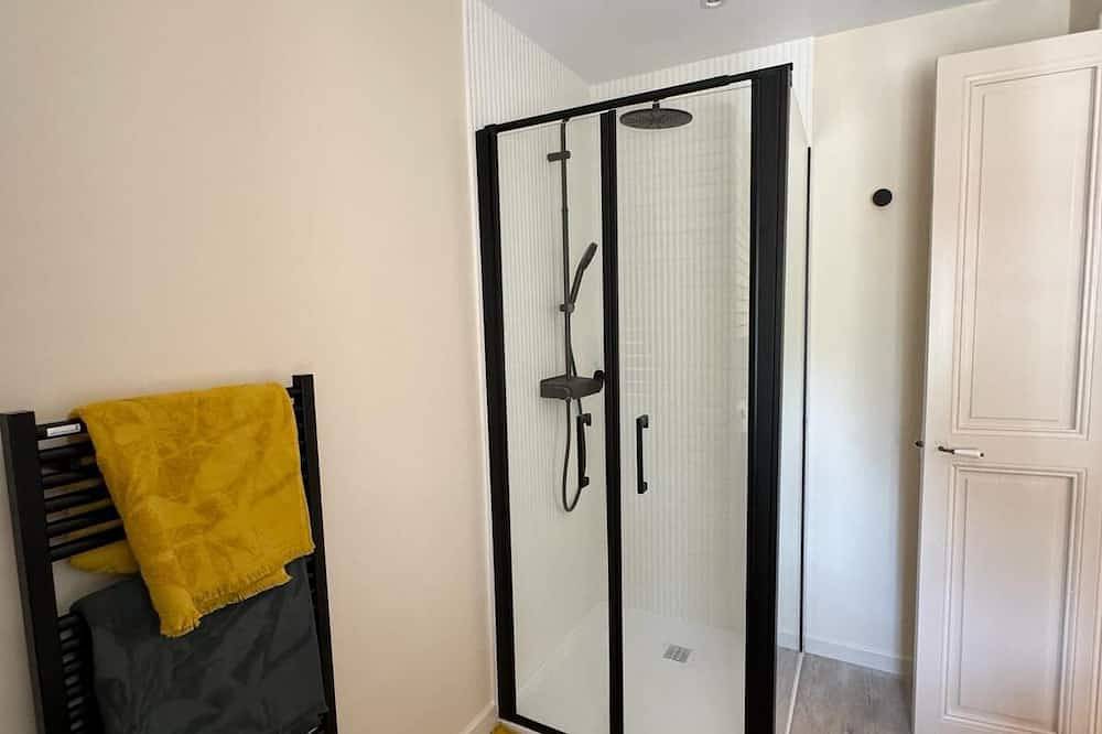Beautiful renovated village house in the heart of Provence. in Graveson, Arles region