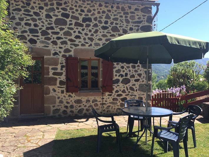 Gîte pour 3 personnes, animaux acceptés dans Région de Besse-et-Saint-Anastaise - 2