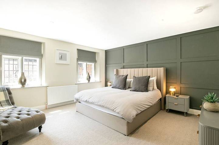 Holiday home for 8 people, with garden and balcony, with pets in Cirencester