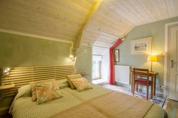 Gîte pour 6 personnes, avec terrasse, animaux acceptés à Tréhorenteuc