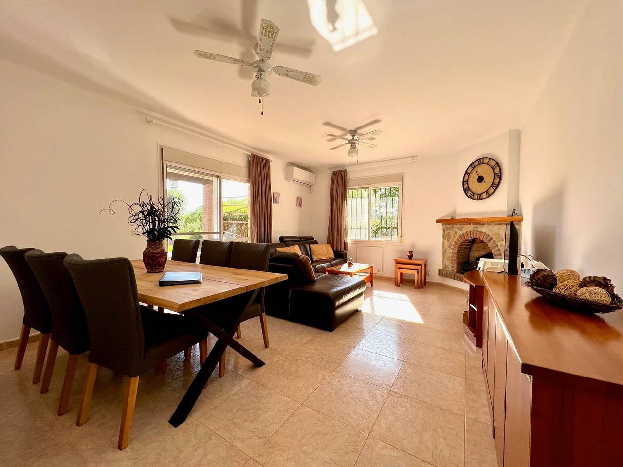 Villa in Alcaucin - Sleeps 4 - Pool - Parking in Puente de Don Manuel, Alcaucín
