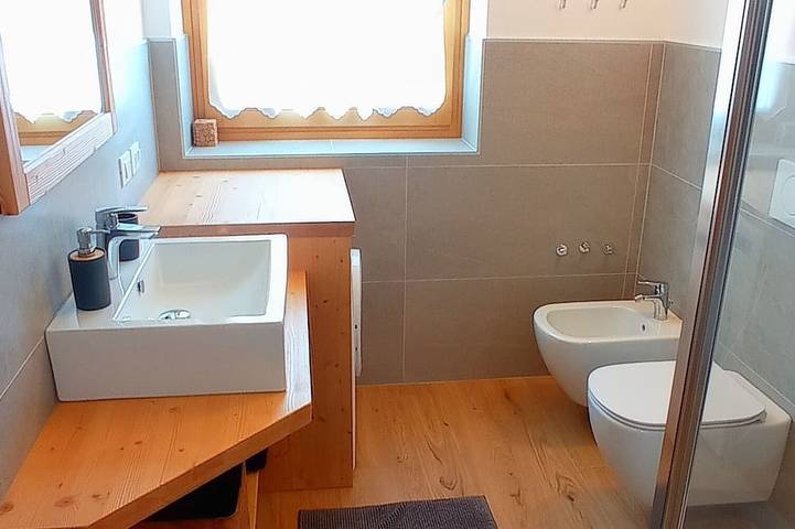 Ganze Wohnung, Chalet on the meadows in Falcade, Dolomiti Superski