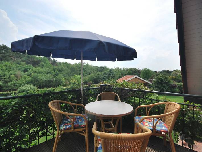 Ferienwohnung für 2 Personen, mit Balkon und Seeblick sowie Garten in Uplengen - 4