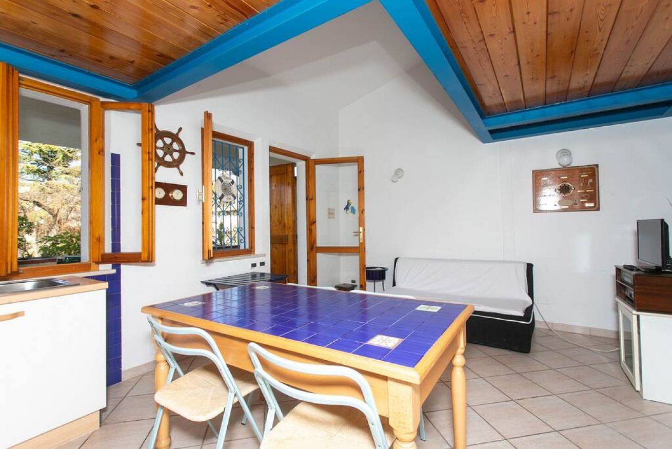 Apartamento entero, M025 - Marcelli, three-room apartment with terrace 200 meters from the sea in Marcelli, Riviera del Conero