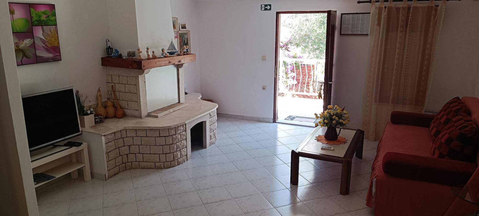 Entire apartment, Two bedroom apartment with terrace and sea view Sutivan, Brač A-21426-a in Sutivan, Brac