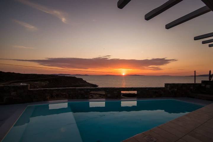 Villa für 8 Personen, mit Balkon/Terrasse und Pool auf Mykonos - 2
