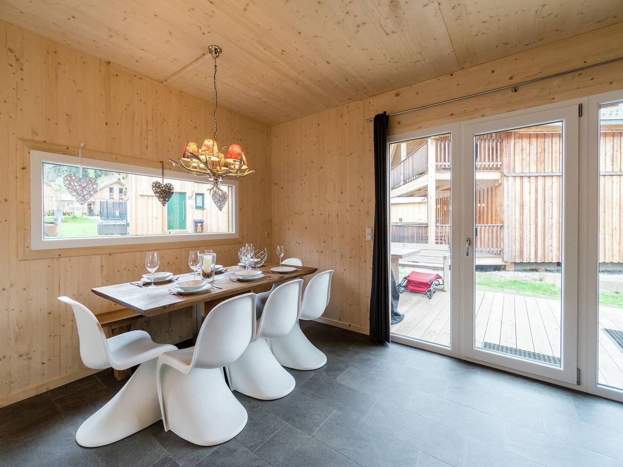Cosy chalet with hot tub in St. Georgen ob Murau, Sankt Georgen am Kreischberg