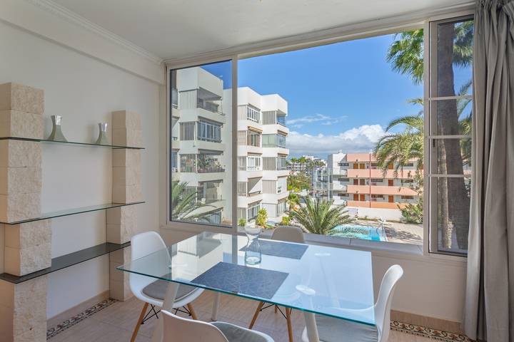 Apartamento entero, Apartamento de vacaciones 'Apartamento Yumbo Atlantis' con piscina compartida, jardín y Wi-Fi in Maspalomas, San Bartolomé de Tirajana