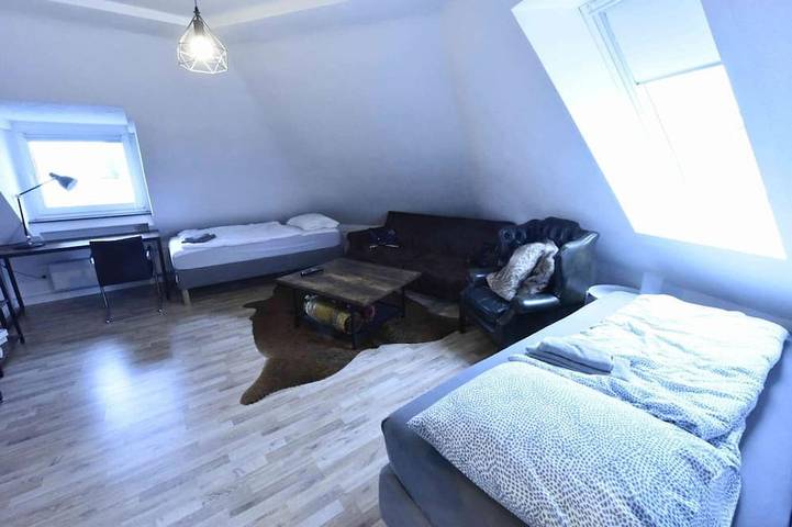Ganze Wohnung, Luxuriöse großzügige Wohnung mit 3 Schlafzimmer, Terrasse in Solingen, Bergisches Land