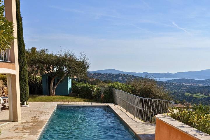Gîte pour 8 personnes, avec piscine dans Golf Bluegreen Sainte-Maxime - 2