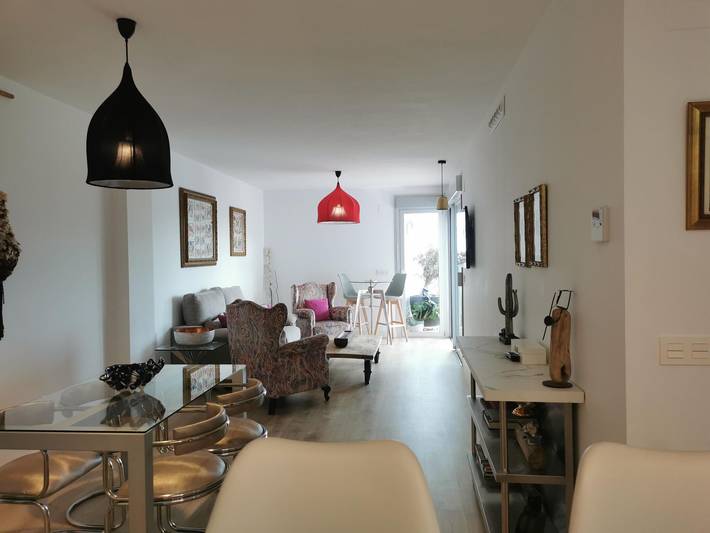 Apartamento para 6 personas, con piscina además de jardín y piscina para niños en Playa Granada