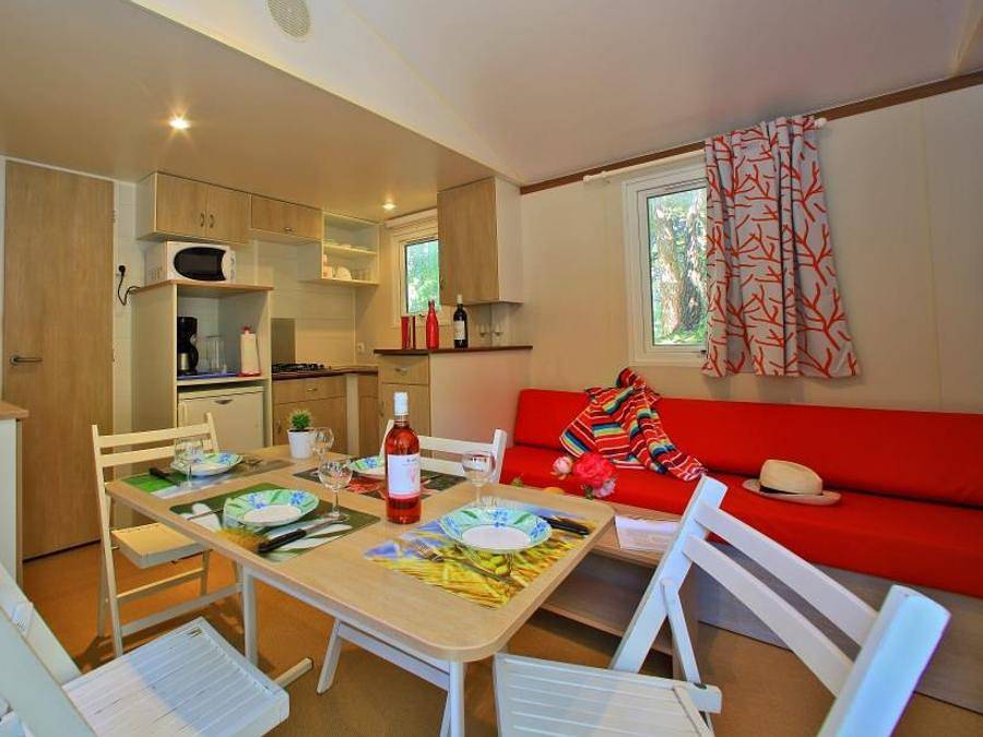 Camping Le Logis  - Mobilhome 4 personnes - Cottage Acapulco 4 pers 2 Ch 1 Sdb ** in Saint-Palais-sur-Mer, Côte de Beauté