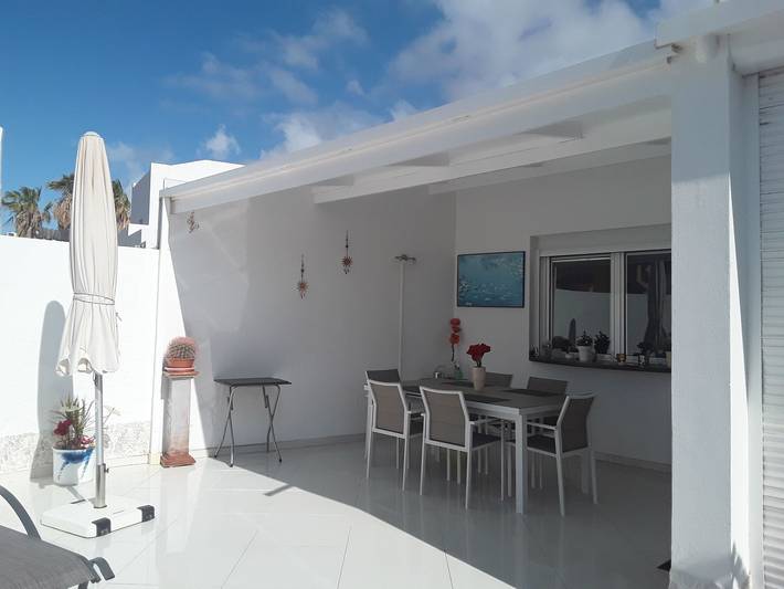 Sonniges Ferienhaus mit Grill, Garten und Pool in Solana Matorral, Pájara