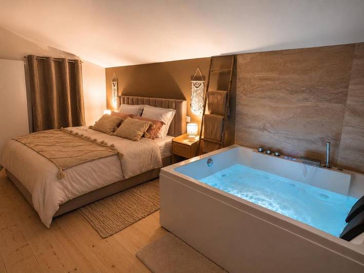 Casa de vacaciones para 2 personas, con jacuzzi además de terraza y jardín - 1