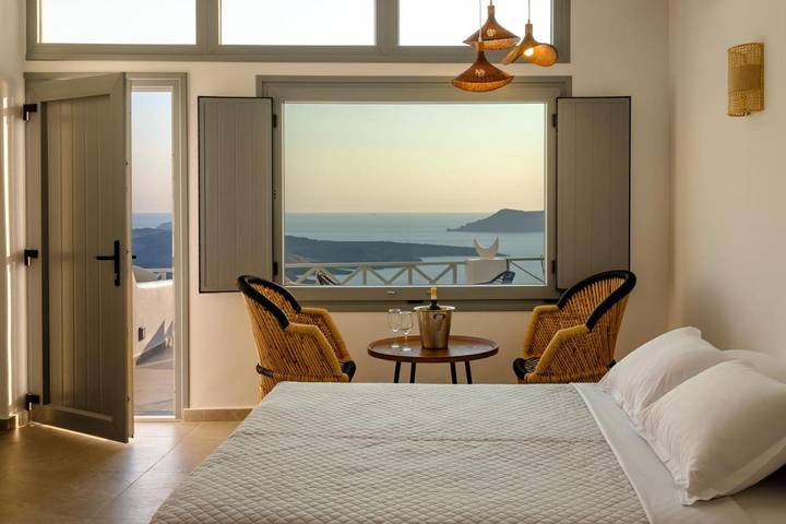 Chambre d’hôte pour 2 personnes, avec terrasse et vue à Thera - 3