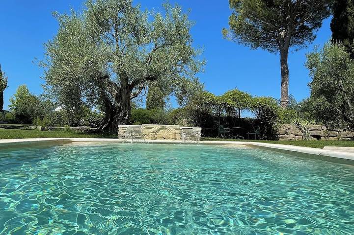 Ferienwohnung für 4 Personen, mit Pool und Terrasse sowie Garten - 1