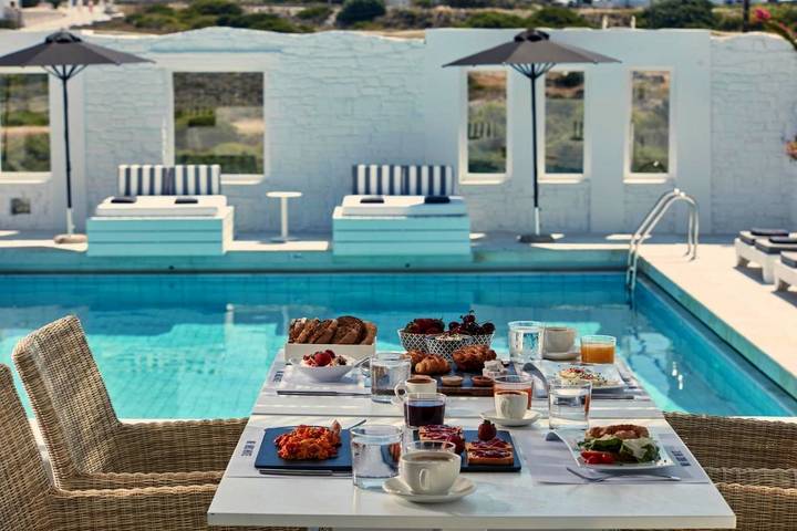 B&b per 2 persone, con panorama e piscina nonché giardino, con animali domestici in Paros