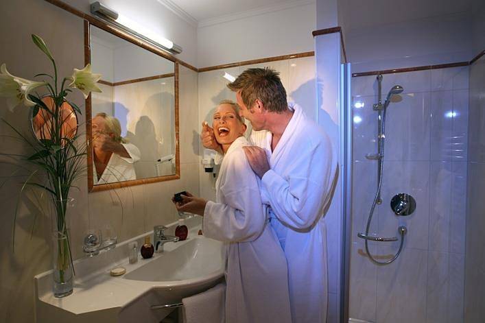 Ganze Ferienwohnung, Apartment/2 Schlafräume/Dusche, Wc Top 1 in Hintertux, Tux