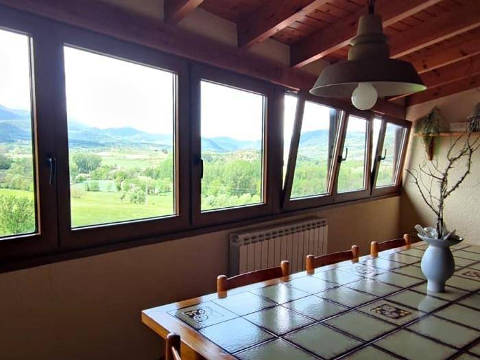 Apartamento 4 hab. 7 Pax, 3 Baños, Terraza y Mascotas Ok in Bellver de Cerdaña, Pirineo Catalan