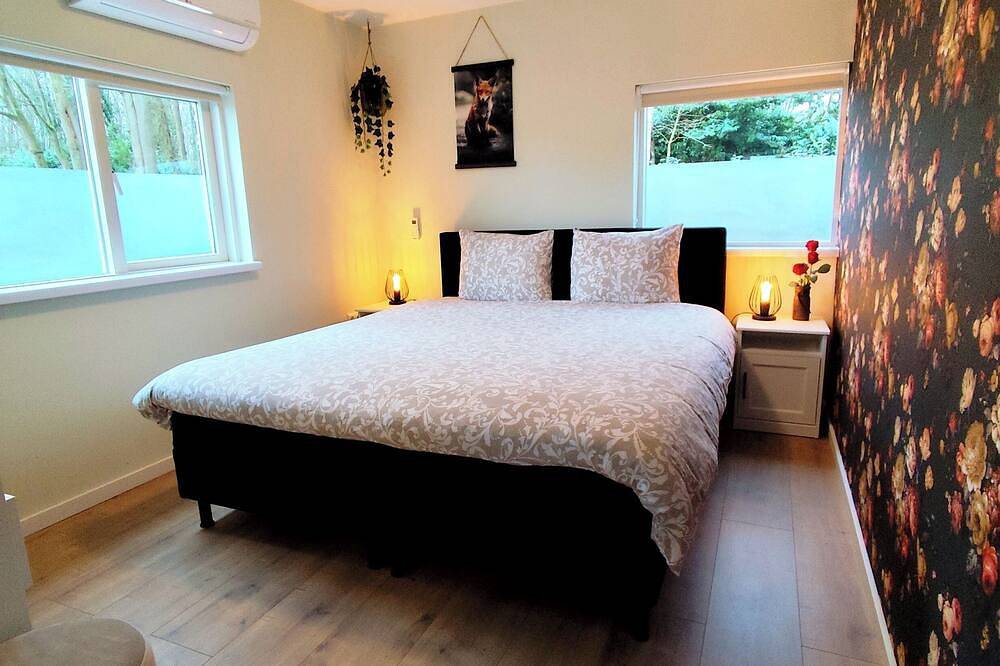 Morning Glory: Huisje Forest. Stijlvolle en Luxe Accommodatie in Beekbergen, Veluwe