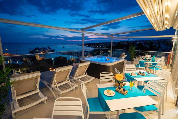 Hotel para 2 personas, con jacuzzi y terraza - 1