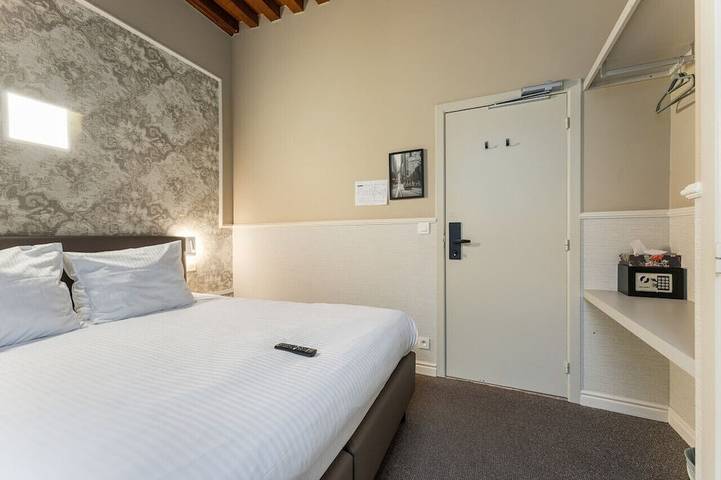 Historic Double Room in Bruges Center in Brügge, Westflandern