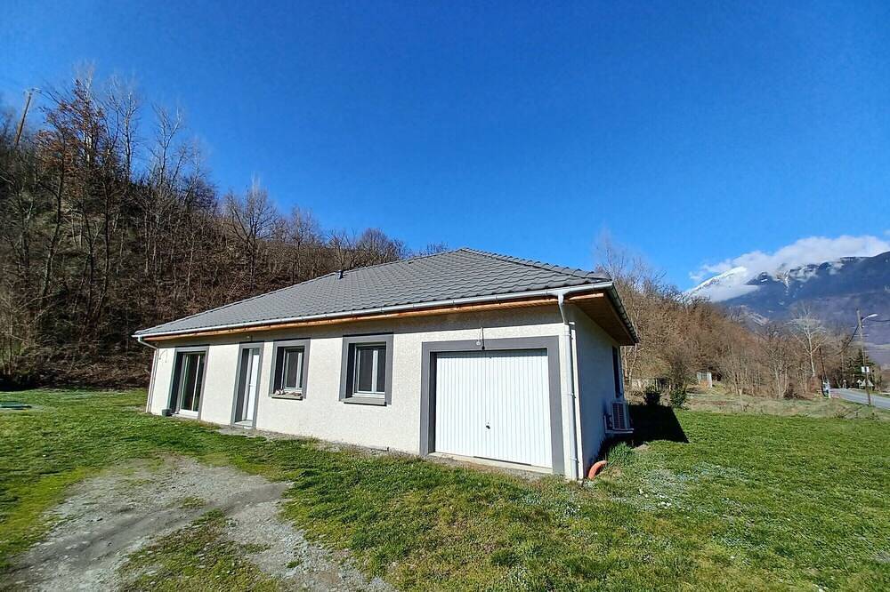Maison St Jean près des stations de ski in Saint-Jean-de-Maurienne, Région de Saint-Jean-de-Maurienne