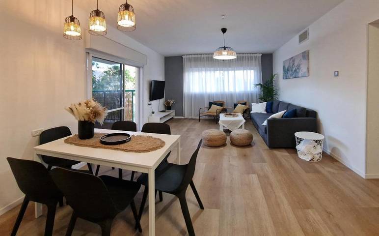 Apartamento de vacaciones para 8 personas, con balcón - 1