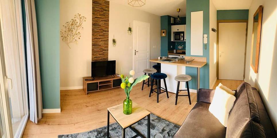Appartement de vacances pour 4 personnes, avec piscine ainsi que vue et balcon