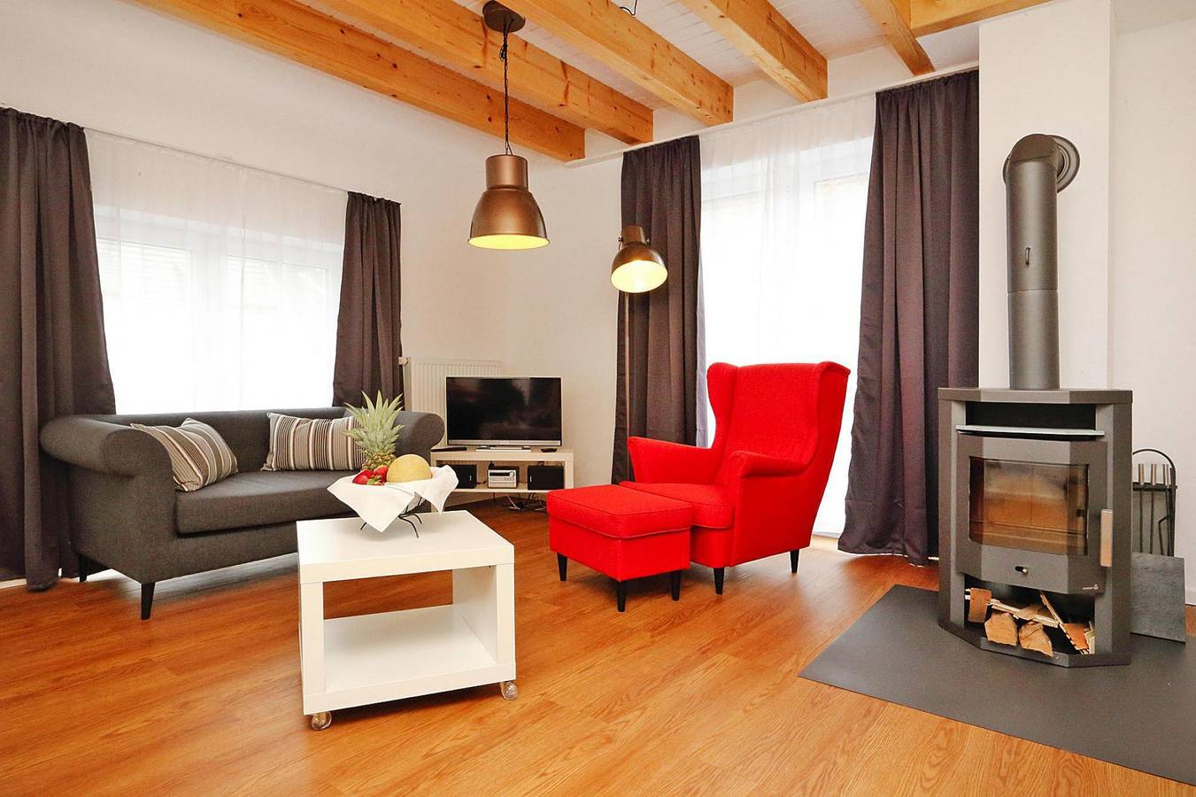 Ganze Wohnung, Wohnung in Eifel mit Terrasse und Natur in Lissendorf, Vulkaneifel