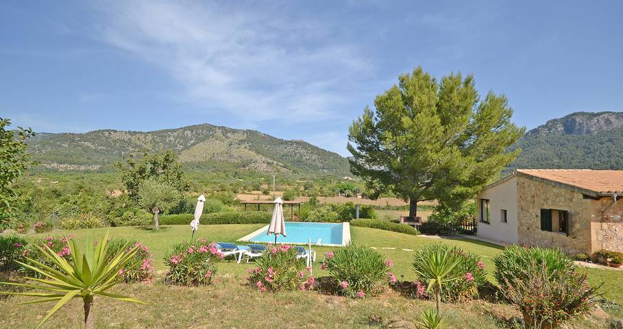 Finca für 4 Personen, mit Terrasse und Garten in Selva - 4