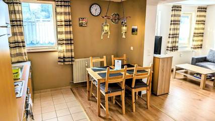 Ferienwohnung für 3 Personen, mit Terrasse und Sauna sowie Garten in Dobel