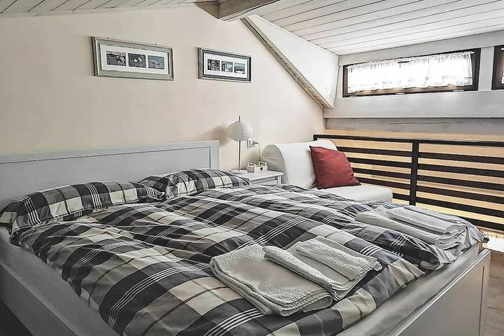 Location de vacances pour 5 personnes, avec jardin à Brovello-Carpugnino - 4