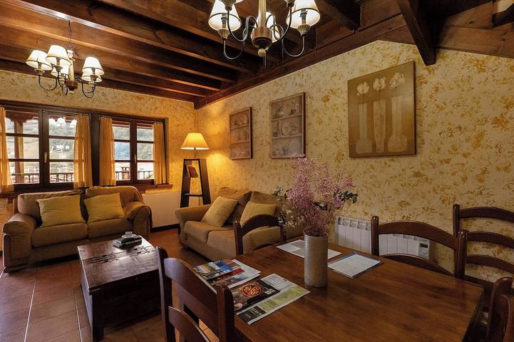 Gîte pour 4 personnes, avec terrasse dans Pola de Lena - 4