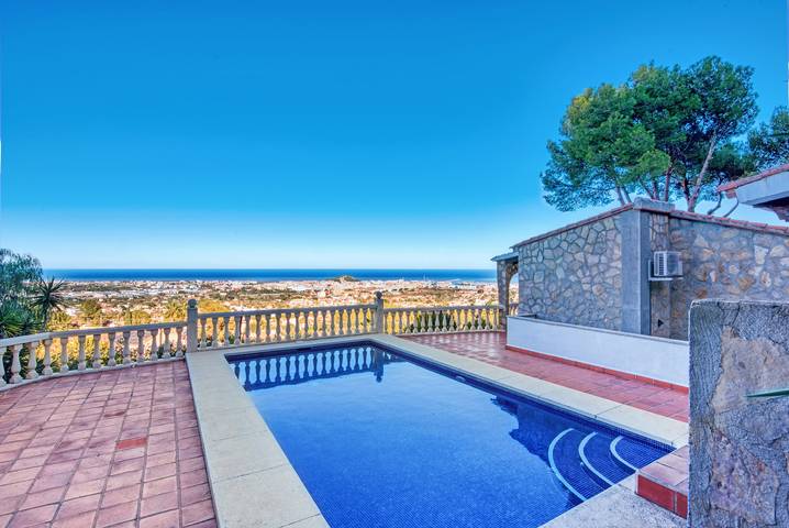 Casa de vacaciones para 8 personas, con Balcón y Jardín en Montgó
