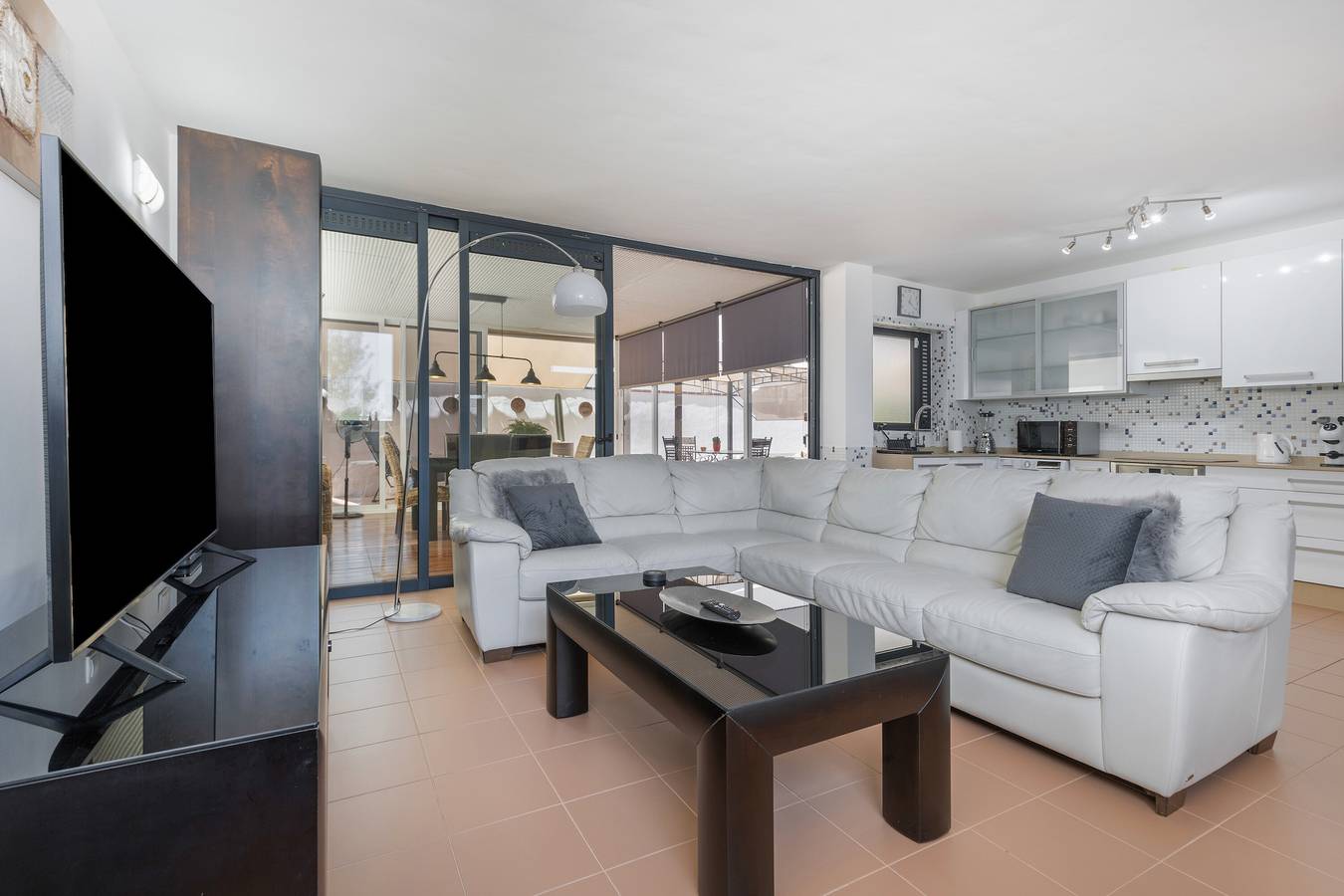 Apartamento entero, Vacaciones en 'Casa Carmina' con vistas al mar, Wi-Fi y aire acondicionado in Costa Calma, Costa Calma sur