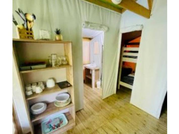 Location de vacances pour 5 personnes, avec piscine et terrasse, animaux acceptés à Camon - 3