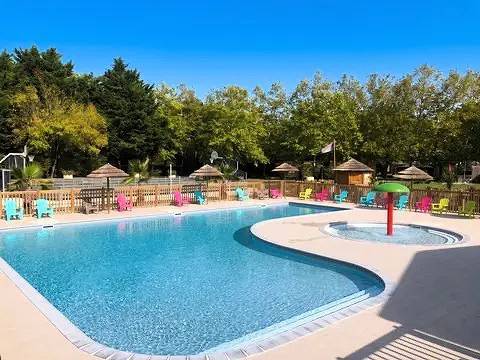 Mobilhome pour 6 Personnes in Saint-Martin-de-Ré, Île de Ré