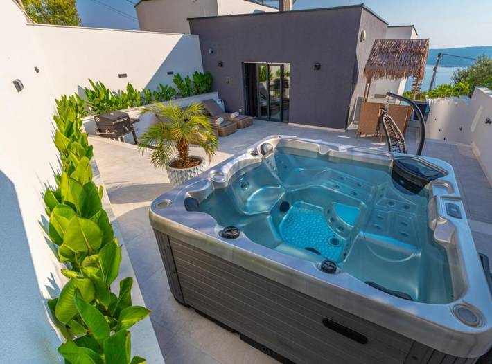 Villa für 8 Personen, mit Meerblick und Sauna sowie Balkon in Crikvenica - 4