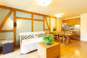 Appartement de vacances pour 10 personnes, avec balcon ainsi que sauna et piscine dans les Hautes-Pyrénées