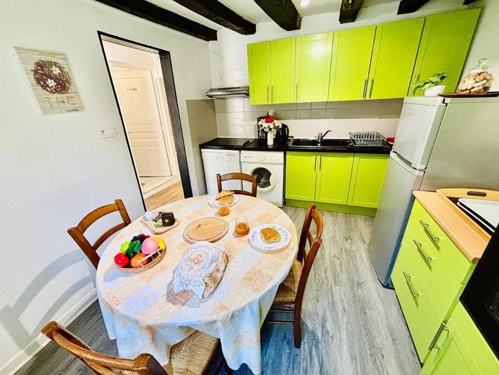 Gîte pour 8 personnes, avec jardin à Le Breuil - 2