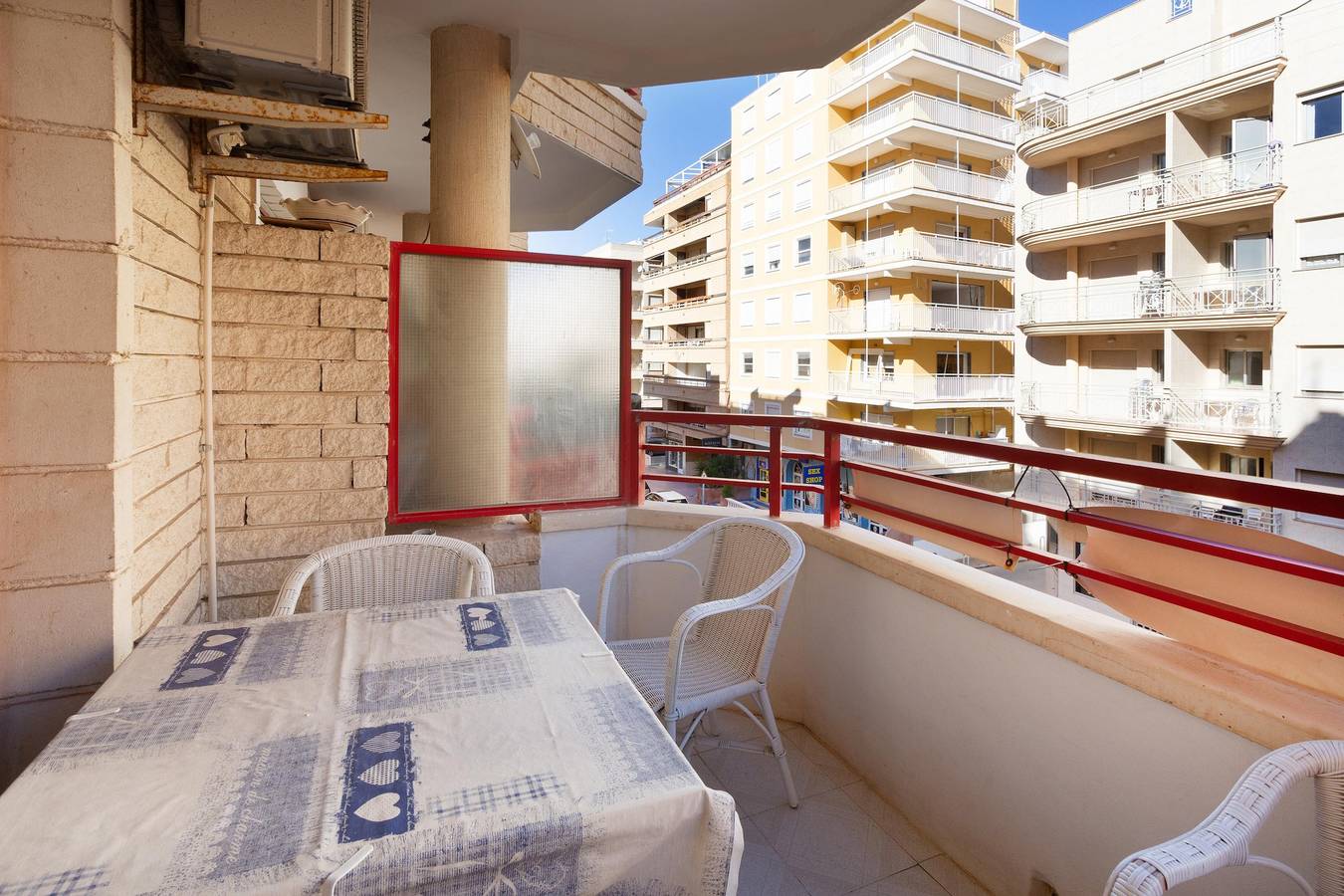 Apartamento entero, Precioso apartamento "Navgts5p33-1" cerca de la playa con piscina, aire acondicionado y terraza in Torrevieja Centro, Torrevieja