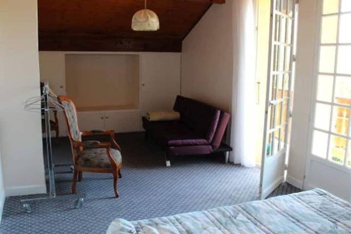 Location de vacances pour 6 personnes, avec jardin et balcon à Pugny-Chatenod - 2