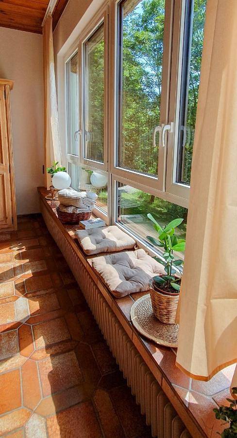 Ferienwohnung für 3 Personen, mit Balkon und Terrasse sowie Garten und Ausblick in Herleshausen