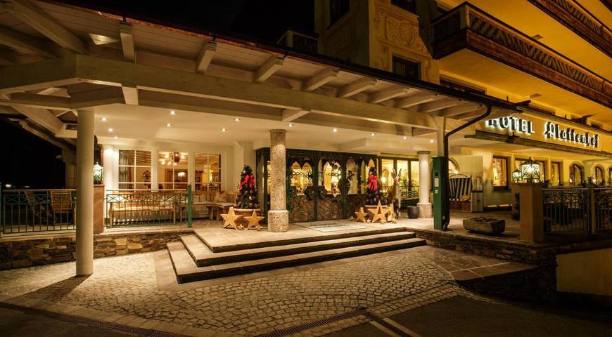 Hotel für 4 Personen, mit Sauna und Whirlpool sowie Garten und Pool in Lech am Arlberg