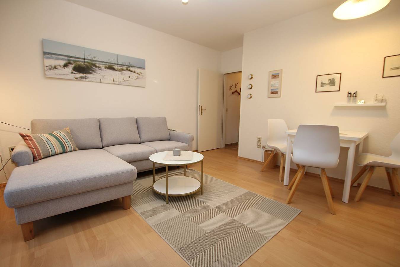 Ganze Wohnung, Ferienwohnung mit 2-Zimmern mit ca. 45m² und Balkon in Wyk auf Föhr (Stadt), Wyk auf Föhr