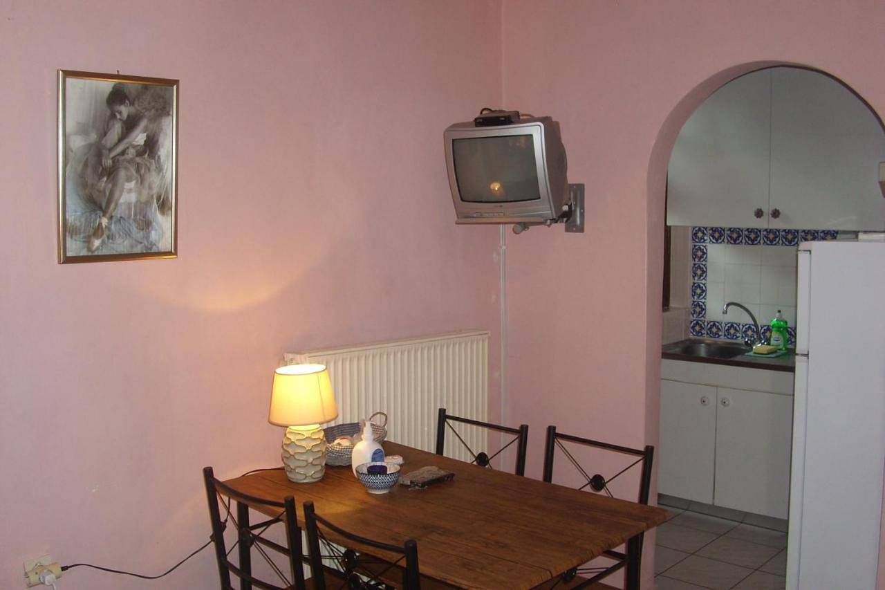 Ganze Wohnung, Standard Double Room with Fan in Preveza, Preveza Regionalbezirk